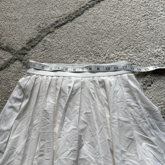 NIKE COURT VICTORY TENNIS PLEATED SKORT  
WHITE PULL ON SKIRT WITH SHORTS SMALL - Picture 8 of 11